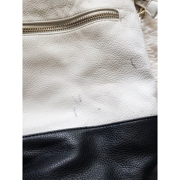 Steve Madden Black and White Convertible Backpack Crossbody Shoulder Purse - Picture 3 of 12